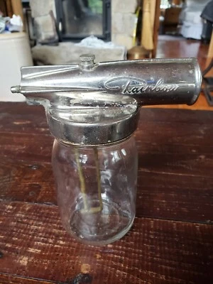 Tarro vintage de espuma de burbujas de vidrio para aspiradora Rainbow de mediados de la década de 1970 Foto 1 de 4