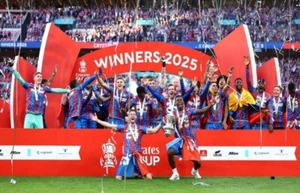 Crystal Palace FA Cup Winners 2025 Fridge Magnet - Picture 1 of 1