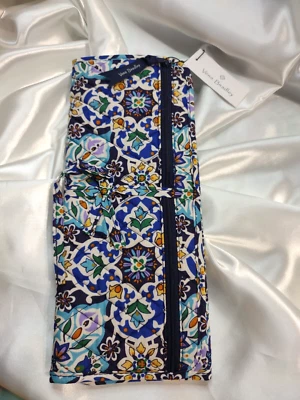 CUBIERTA ICÓNICA RIZADORA Y PLANCHA de Vera Bradley en MEDALLÓN DE LISBOA GENIAL, NUEVA CON ETIQUETAS Foto 1 de 4