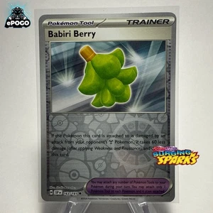 Babiri Berry 163/191 Holograma Inverso Pokemon Juego de Cartas Coleccionables Surging Sparks COMO NUEVO ENVIADO HOY - Imagen 1 de 2