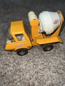 Vintage TONKA Truck 1970s Pressed Steel Cement Mixer w/ Tilt Bed Yellow Orange - Picture 1 of 14