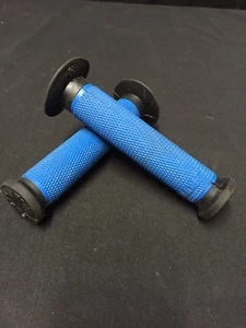 NOS Flanged Ruffian Freestyle Bmx grips fit: Gt Redline Dyno Haro Se Mongoose - Picture 1 of 11