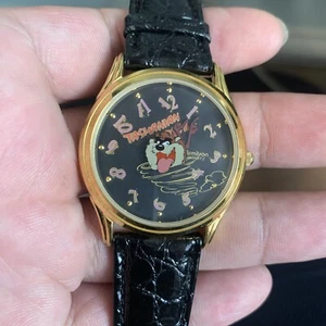 Warner Bros~Taz Tasmanian Devil Armbanduhr Schweizer Uhrwerk Teile Neu Batt. Funktioniert - Bild 1 von 20