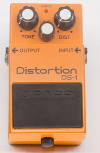 Pedal de efectos de distorsión para guitarra BOSS DS-1 - OCT 2000 - Taiwán - Imagen 1 de 4