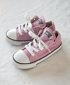 baby pink converse