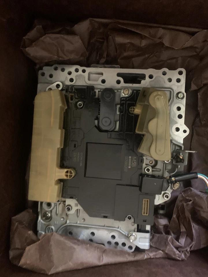 Cuerpo de válvula RE7R01A JR710E JR711 con solenoides/TCM 08UP Nissan 370Z EX37 Foto 1 de 4