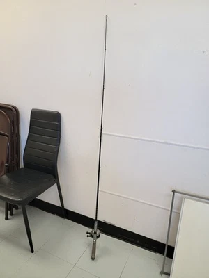 VINTAGE ZEBCO  5'6" 8-12lb  Casting 1-PIECE ROD AND REEL Medium ACTION - Image 1 of 3