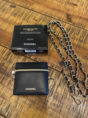 CHANEL BEAUTE Lipstick Case w/ Detachable Chain Faux PEARL Zipper BLACK GWP NIB - Image 1 of 4