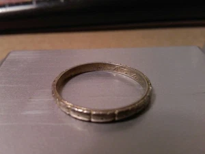 18K White Gold Wedding Band 2.8 Grams Size 9 3/4 wear or scrap vintage - Picture 1 of 9