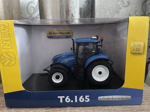 Universal Hobbies 1:32 Scale 5263 New Holland T6.165 1.32 Scale - Picture 1 of 3