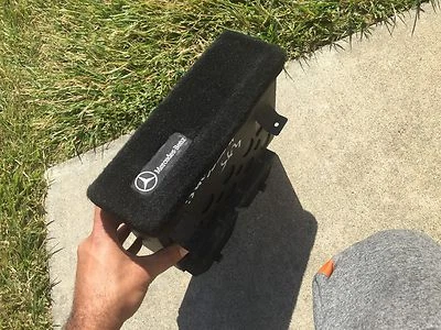 Cambiador de CD Mercedes-Benz W210 E55 E320 E430 E280 E260 CLK430 CLK320 2000-2002 Foto 1 de 4