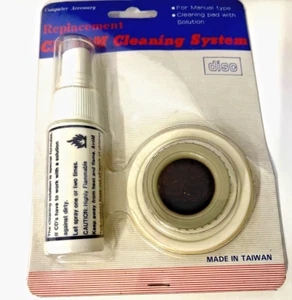 NEU EINZELHANDEL CD ROM DISC UND DVD FILM REINIGUNGSSYSTEM MIT SPRAY & BÜRSTE RM3-BIN8 - Bild 1 von 3