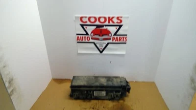 Motor de caja de fusibles compatible con 00-04 Grand Cherokee 1098488 Foto 1 de 4