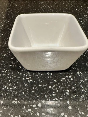 Pampered Chef Simple Additions Small Square Bowl White - Image 1 of 4