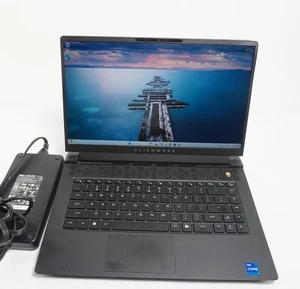 Alienware m15 R7 15.6" 240Hz i7-12700H 2.3GHz 32GB RAM 1TB SSD RTX 3060 - Picture 1 of 12