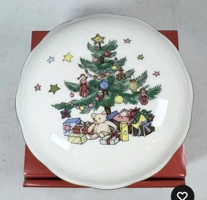 Nikko Christmastime Bon Bon Dish Bowl Lid Trinket Tree New Box Holiday - Picture 1 of 3