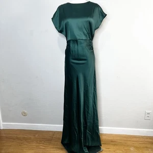 Maxi Vestido Lulus Cautivating Presence Verde Bosque Satén Capucha Espalda Talla Mediana - Imagen 1 de 11