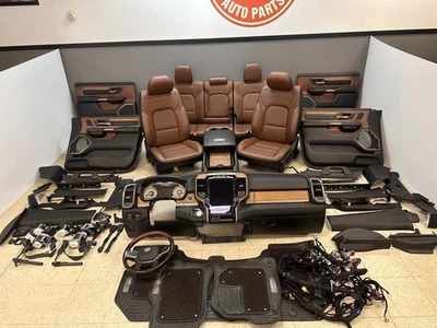 Longhorn Interior Package from 2019 RAM 1500 Crew Cab Seats Panels Belts 1345704 Foto 1 de 4