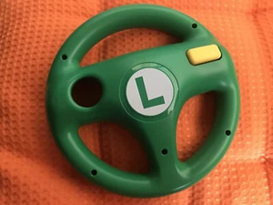 Control remoto HORI Mario Kart 8 mango Nintendo Wii Wii U Luigi Japón - Imagen 1 de 5