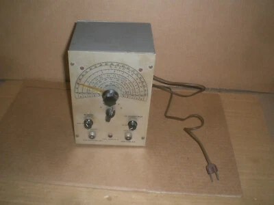 Vintage RCA Institutes Inc.  AF  RF  Signal Generator - Image 1 of 4