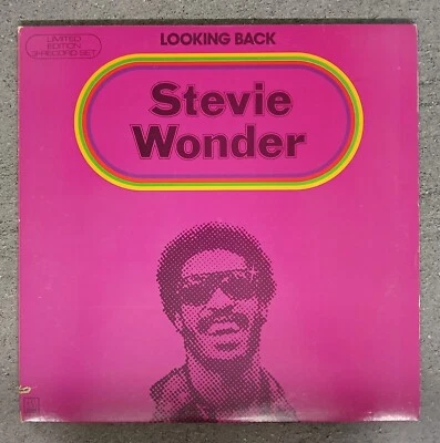Stevie Wonder, Looking Back, Triple Vinyl L.P.  M 804LP3. Foto 1 de 4