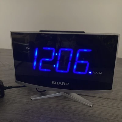 Sharp SPC1203 Large Display Digital Alarm Clock With USB Charging Port Tested - Image 1 of 4