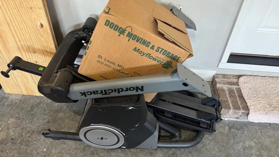 Elíptica de ejercicio Nordic Track - Entrenador FreeStride FS10i 2020 Foto 1 de 1