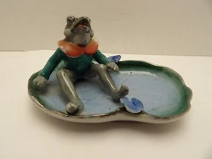 FIGURINA VINTAGE 1950 CERAMICA RANA PRINCIPE SU GIGLIO PAD DAL GIAPPONE OCCUPATO #2 - Foto 1 di 7