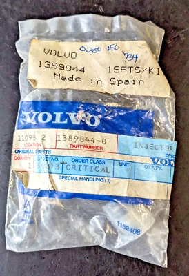 Inyector de combustible Volvo NOS Bosch 0280150734 1389844 240 244 245 740 2,4 L I4 Foto 1 de 4