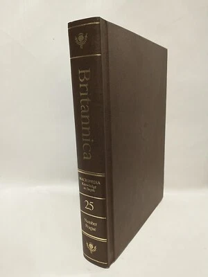 The New Encyclopedia Britannica 1989 Volume 25 Number Prague Leather Cover Book - Image 1 of 4