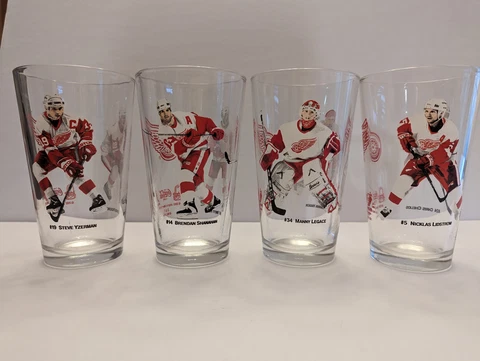 2002 Arby's Coca Cola Detroit Red Wings Collector Glasses Set of 4 Yzerman Hull Cover
