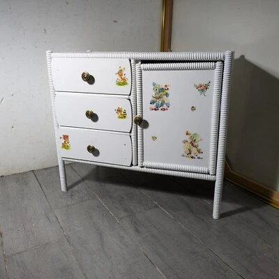 Винтажный потертый шикарный стол для детского шкафа из белого дерева в стиле французского кантри с 3 ящиками - Изображение 1 из 4