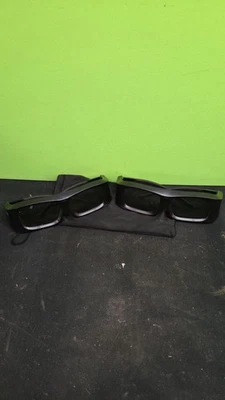 Lote de 2 gafas 3D XPAND negras con estuche Foto 1 de 4