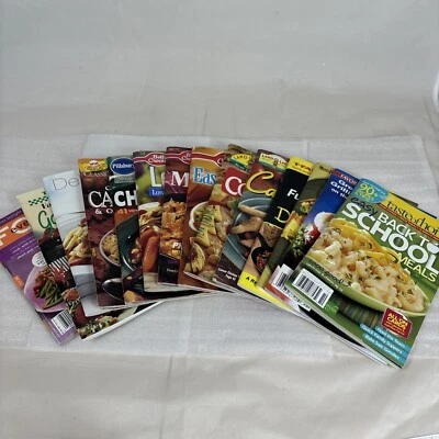 14 DIFFERENT MINI COOKBOOKS FILLED with RECIPES, INSTRUCTIONS AND ADVICE - Image 1 of 4