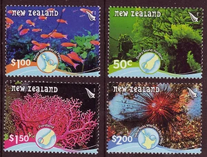 JUEGO DE 4 ARRECIFES SUBMARINOS DE NUEVA ZELAND 2008 USADO FINO - Imagen 1 de 1