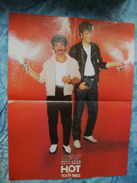 Lot - Hall And Oates Signed Photo/ Pick