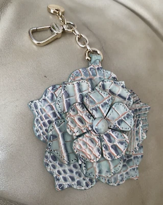 RARO Brahmin Acuarela Magnolia Llavero Bolso Dije Borla Cuero Aqua Como Nuevo Coral Foto 1 de 4