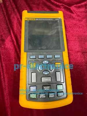 Fluke 123 Industrial Scopemeter Handheld Oscilloscope 20MHZ With battery, charge - Image 1 of 3
