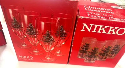 8) CONJUNTOS DE CAJA de colección Nikko Happy Holidays 4 copas de vino Highball Foto 1 de 4