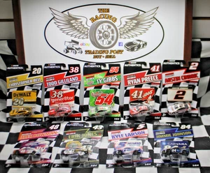 Juego de diecast NASCAR Authentics 1/64 Wave 5 - 9 autos 2023 - Imagen 1 de 2