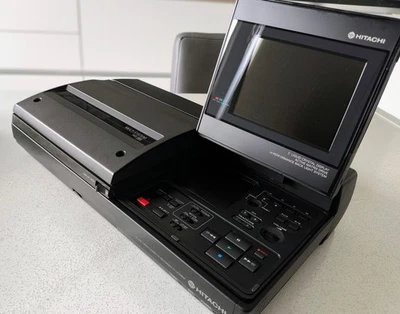 Videoregistratore VHS portatile Hitachi VT-LC50EM - Immagine 1 di 4