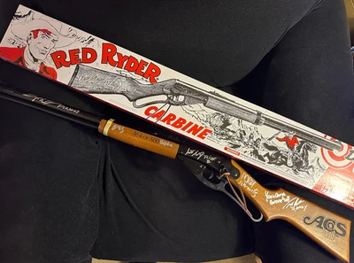 A Christmas Story 40th Anniversary Cast Signed x6 Red Ryder BB Gun #354 OF 500 - Image 1 of 4