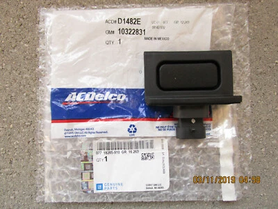 07-09 PONTIAC TORRENT 4D SUV ABRIDOR DE TAPA DE MALETERO PUERTA LEVADIZA INTERRUPTOR DE LIBERACIÓN FABRICANTE DE EQUIPOS ORIGINALES NUEVO Foto 1 de 2
