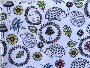 SELTEN & OVP Designer Neuheit Kuschelige IGEL & PILZE *Baumwollflanell* - Bild 1 von 3