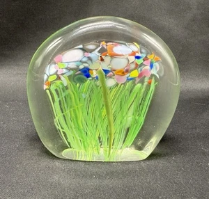 Pisapapeles de vidrio Christopher Belleau Flower Garden ~ firmado 2004 - Imagen 1 de 8