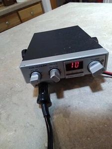 Realistic TRC-415 Mobile CB Radio 40 channel Transceiver - Picture 1 of 9