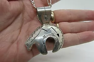 VGT SOUTHWEST BEAR PENDANT WITH CHAIN STERLING J DELGARITO--NEW PRICE--- - Picture 1 of 7