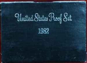 Uncirculated 1982 United States Proof Set - Picture 1 of 1