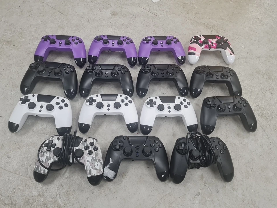 15 X Gioteck Ps4 Controllers - Spares And Repairs - Image 1 of 1