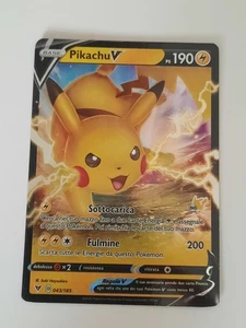 Pikachu V 043/185 - Carta Holo Foil Near Mint Pokemon Voltaggio Sfolgorante - Foto 1 di 1